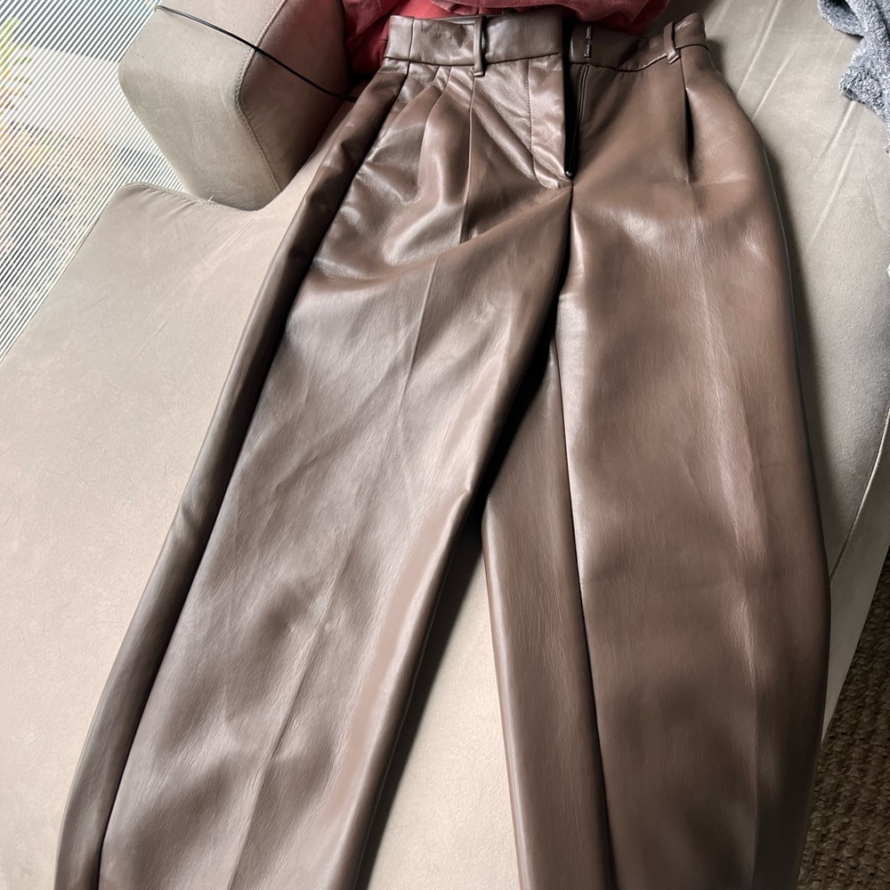 Aritzia leather pants LIKE NEW!!